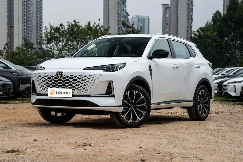 Changan CS55 PLUS PHEV 2025 Smart New Blue Whale 125km FWD 1.5L five-seat compact SUV review specs and price